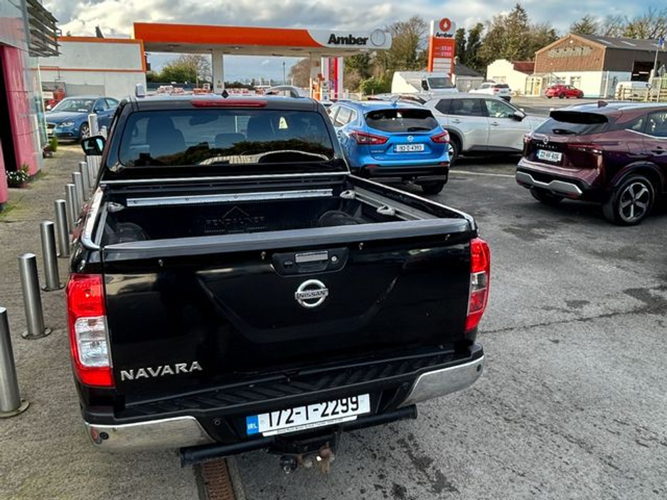 2017 Nissan Navara - image 9