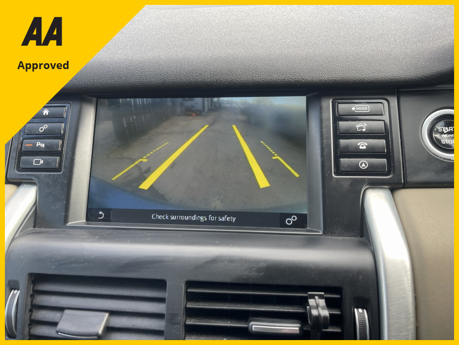 2017 Land Rover Discovery Sport - image 3