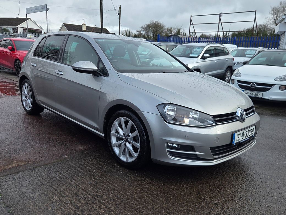 2015 Volkswagen Golf - image 5