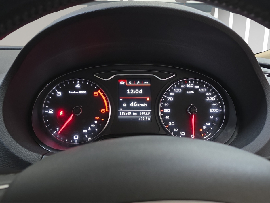 2015 Audi A3 - image 10