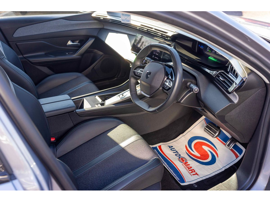 2024 Peugeot 308 - image 19