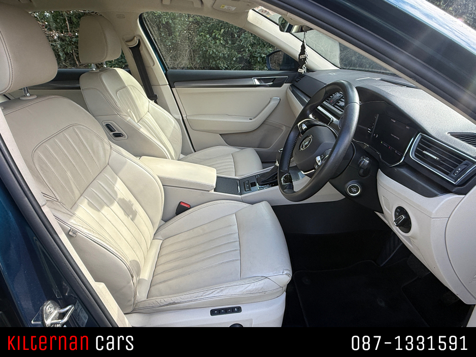 2022 Skoda Superb - image 7