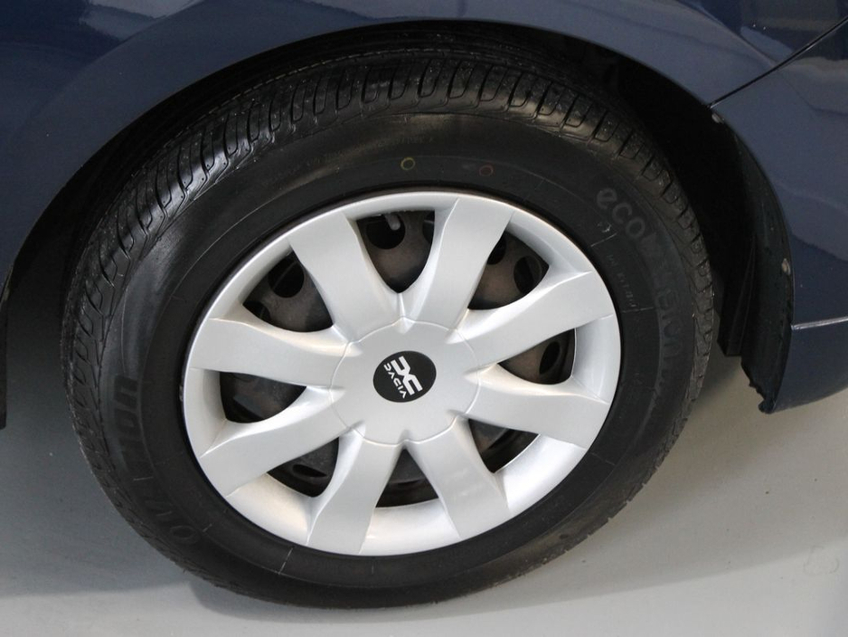 2017 Dacia Sandero - image 23