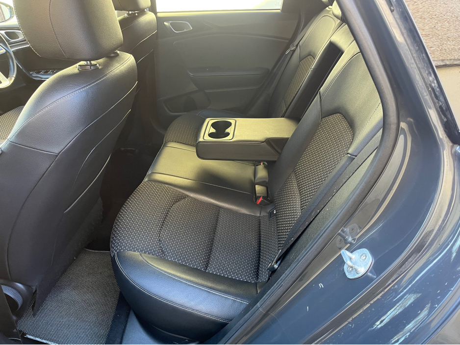 2019 Kia Ceed - image 17