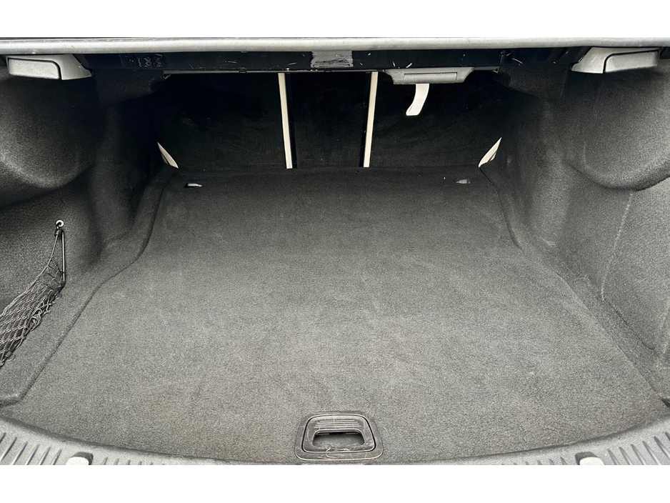 2017 Mercedes-Benz E Class - image 11