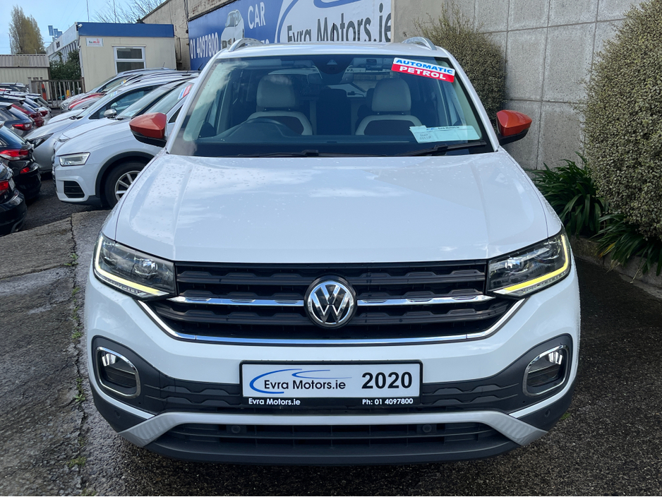 2020 Volkswagen T-Cross - image 2