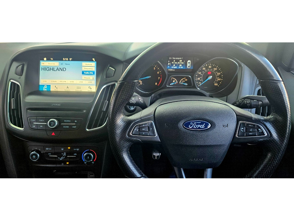 2018 Ford Focus - image 28