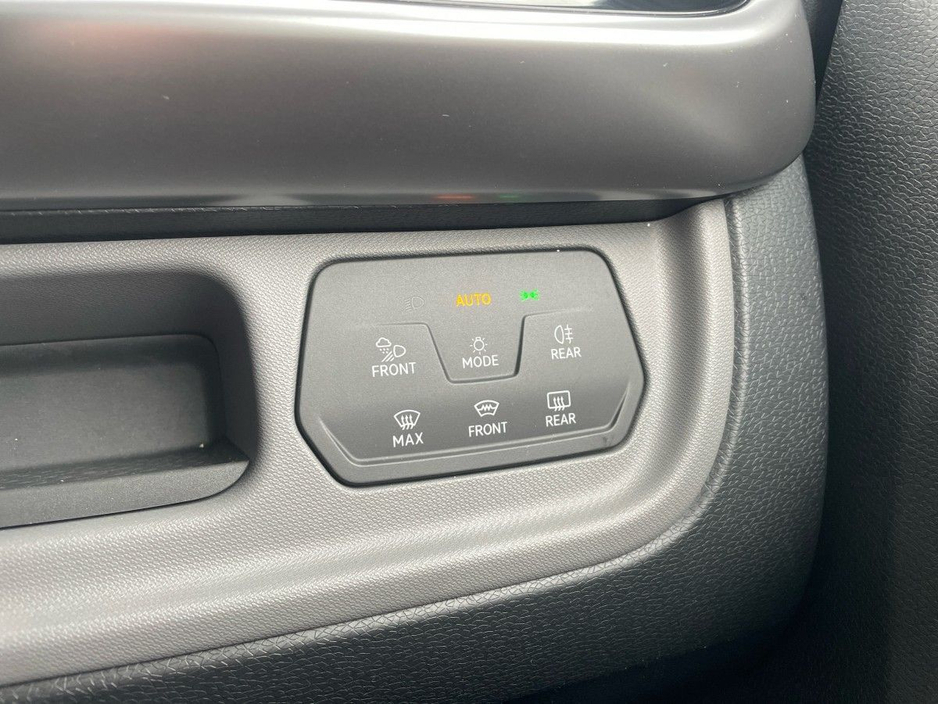 2025 Volkswagen ID.Buzz ID.BUZZ STYLE 86KWH 280BHP LWB €66,975