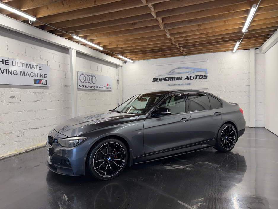 2014 BMW 3 Series - image 2