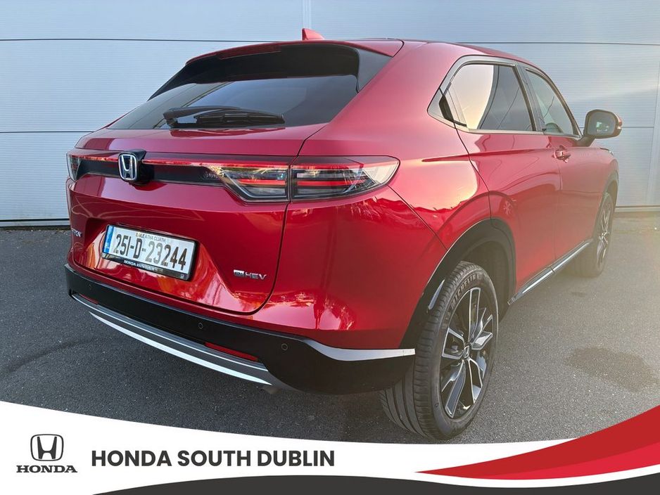 2025 Honda HR-V - image 7