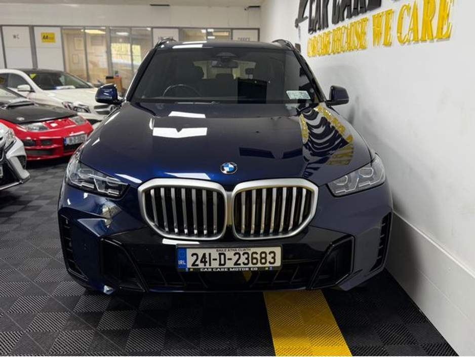 2024 BMW X5 - image 2