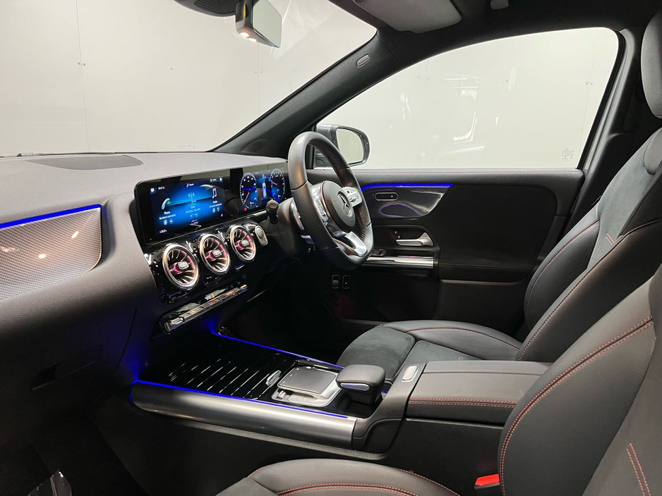 2022 Mercedes-Benz GLA Class - image 12