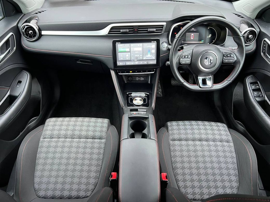 2023 MG ZS EV // LOW MILEAGE // APPLE CARPLAY/ANDROID AUTO // 360 PARKING CAMERAS // DIGITAL CLUSTER €20,900