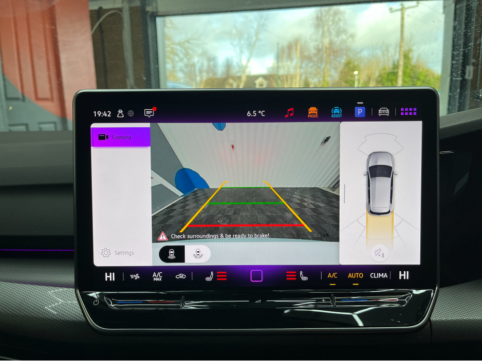 2025 Volkswagen Golf 2025 VOLKSWAGEN GOLF 5D 2.0 AUTOMATIC / CRUISE CONTROL / REVERSE CAMERA / HEATED SEATS / PADDLE SHIFTERS / APPLE CARPLAY / AMBIENT LIGHTS