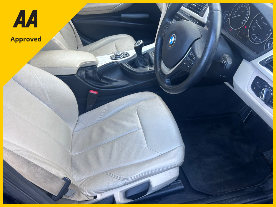 2015 BMW 3 Series 2015 BMW 318i PETROL SE CREAM LEATHER €10,950