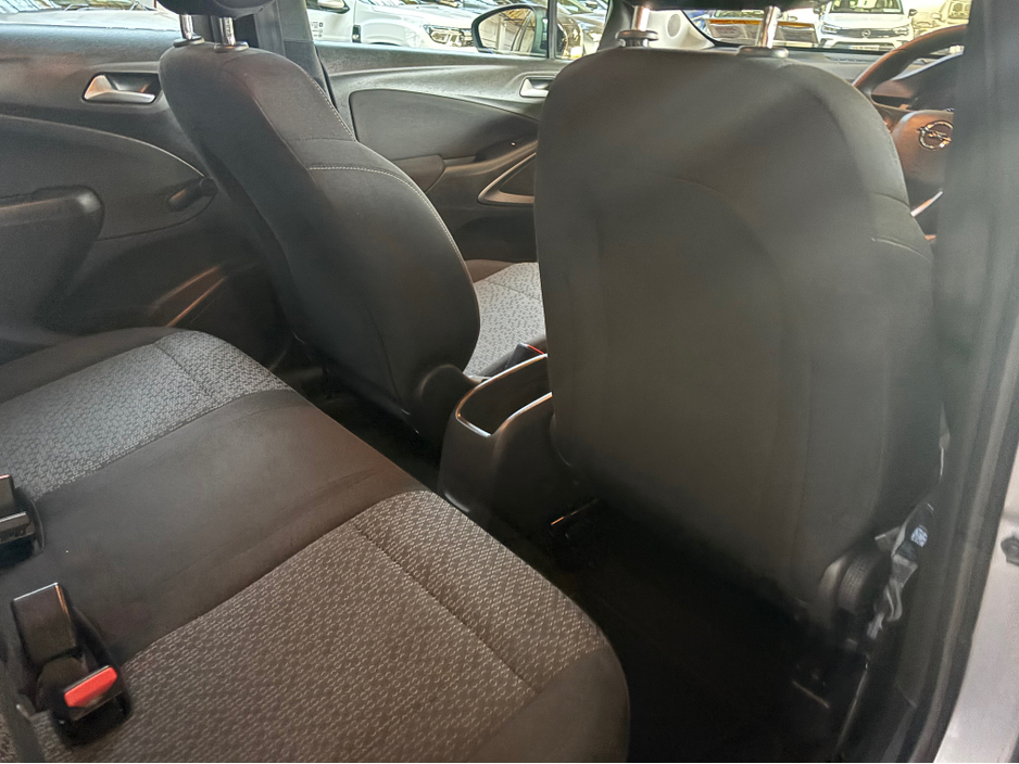 2021 Opel Crossland X - image 10