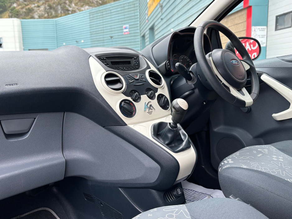 2013 Ford Ka - image 8