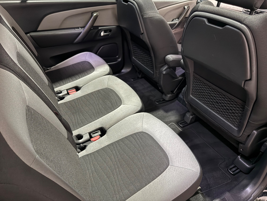 2016 Citroen Grand C4 Picasso - image 14