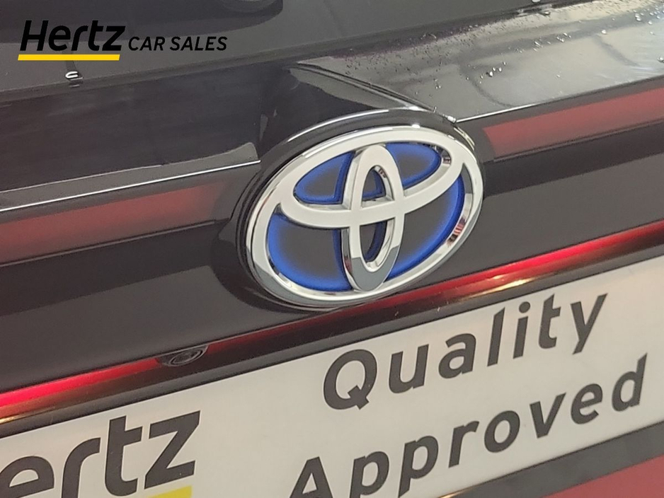 2023 Toyota Yaris Cross - image 10