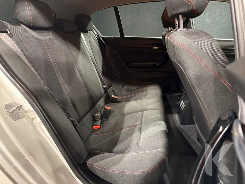 2018 BMW 1 Series 1.5 AUTOMATIC - ALLOY WHEELS - MULTI FUNCTION STEERING WHEEL - CRUISE CONTROL - ELECTRIC WINDOWS - ELECTRIC ADJUSTABLE SEATS - HEATING / AC CONTROLS - €19,950