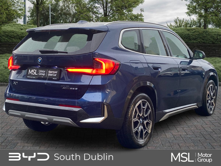 2025 BMW X1 - image 3