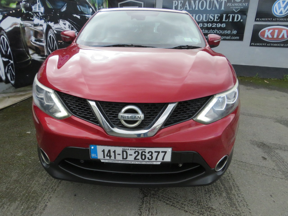 2014 Nissan Qashqai - image 2