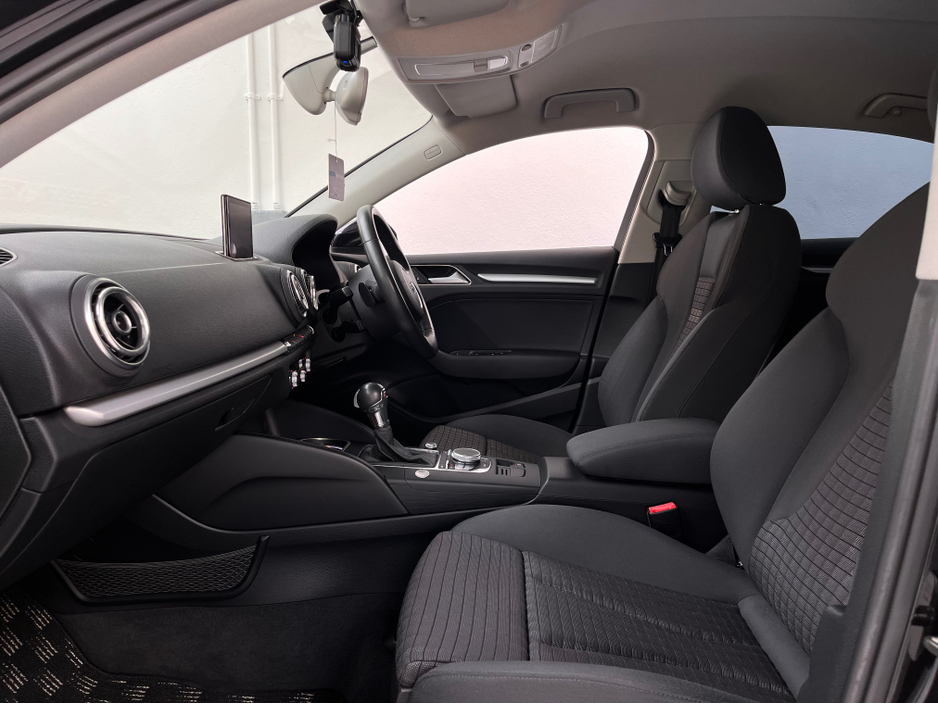 2014 Audi A3 Saloon - image 19