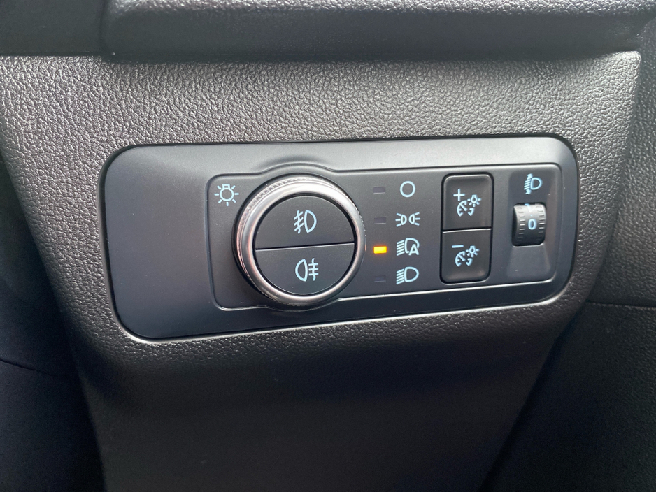 2023 Ford Kuga - image 14