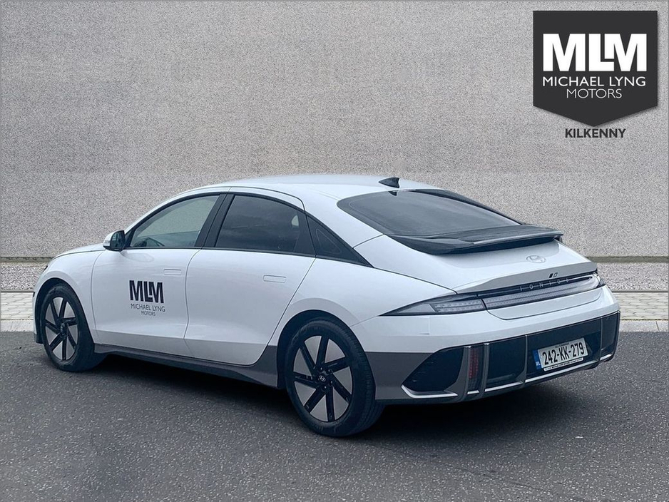 2024 Hyundai Ioniq 6 Signature 77 kW, *Privacy Glass* €34,995