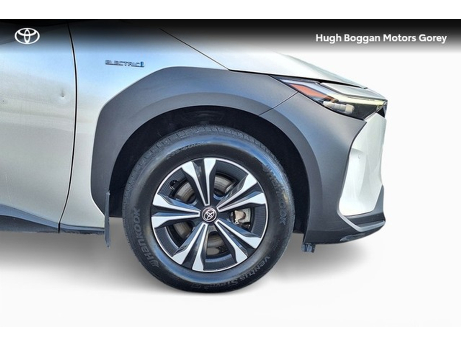 2023 Toyota bZ4X - image 11