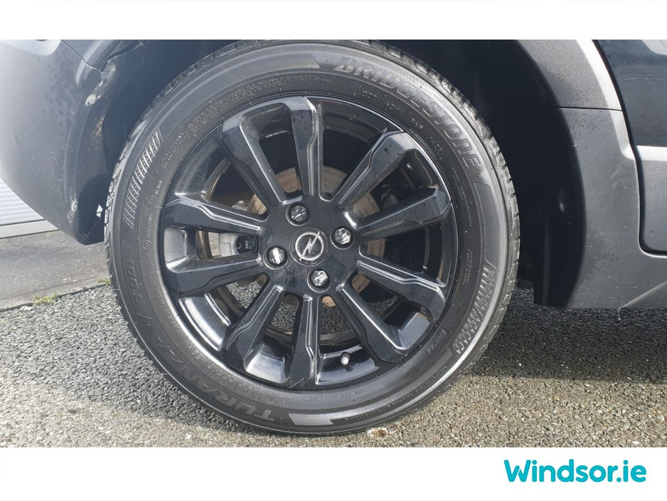 2022 Opel Crossland - image 16