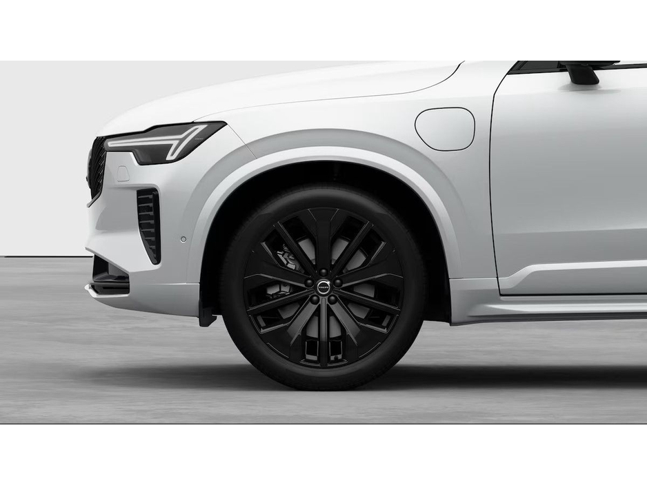 2026 Volvo XC90 - image 9
