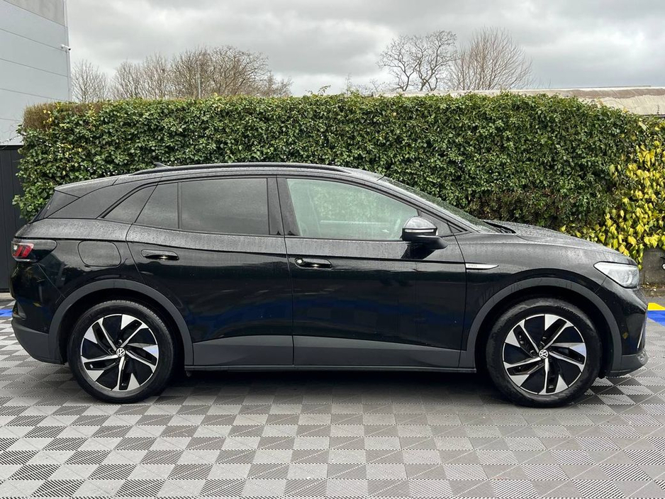 2023 Volkswagen ID.4 PRO LIFE 77KWH // APPLE CARPLAY/ANDROID AUTO // DIAMOND CUT ALLOYS // AMBIENT LIGHTING €25,900