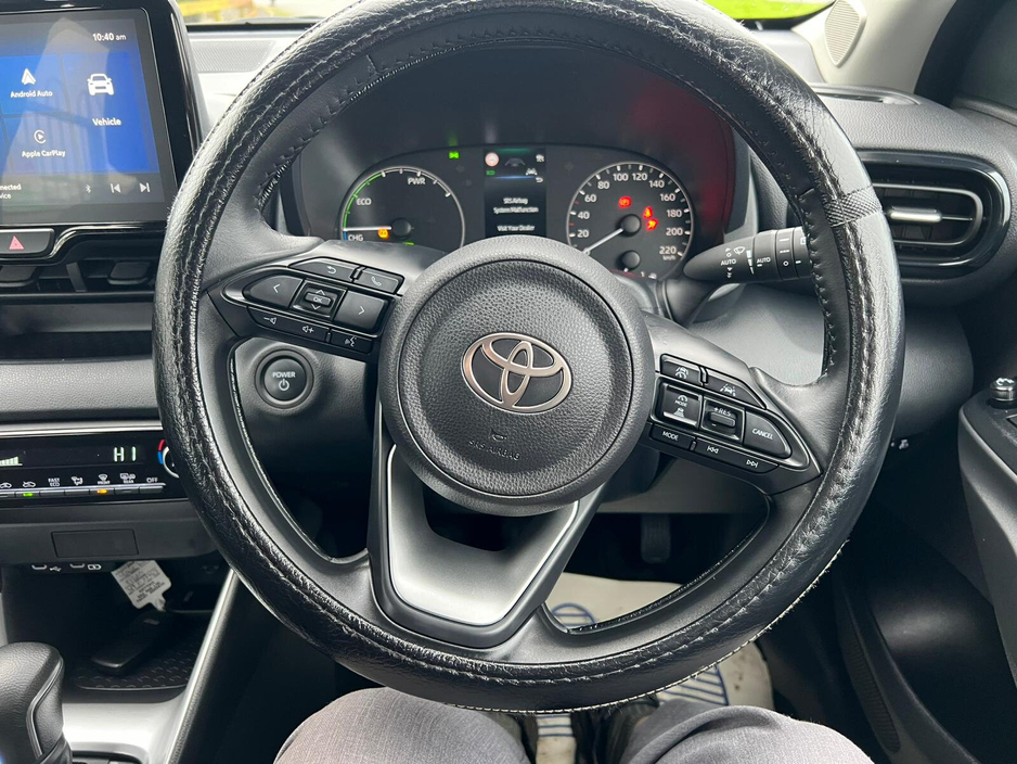 2025 Toyota Yaris Yaris Hybrid Luna €23,750