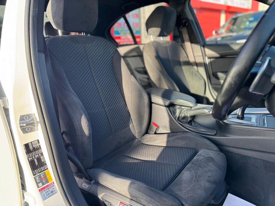 2016 BMW 3 Series - image 12