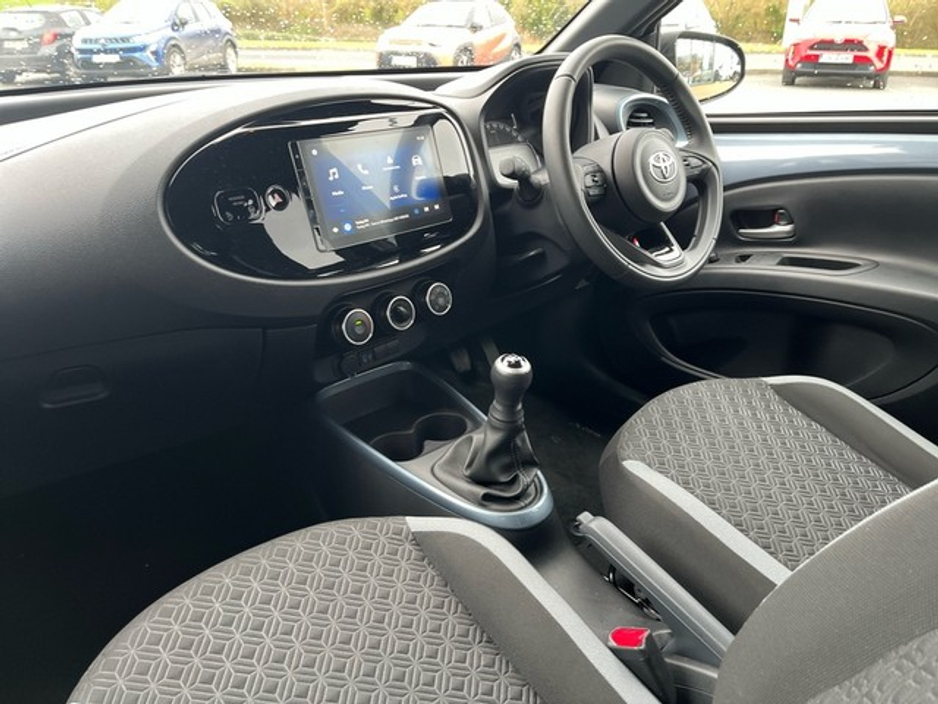 2025 Toyota Aygo X - image 8