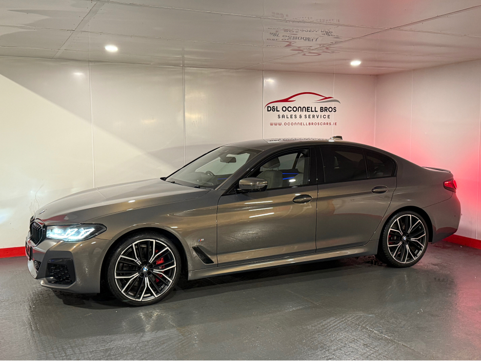 2023 BMW 5 Series - image 28