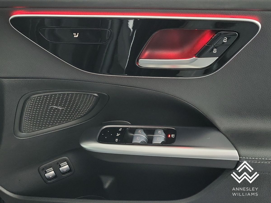 2025 Mercedes-Benz C Class - image 22