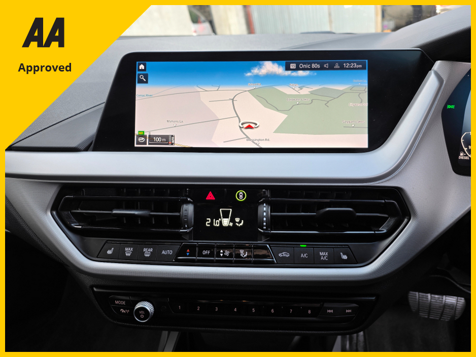 2021 BMW 1 Series - image 15