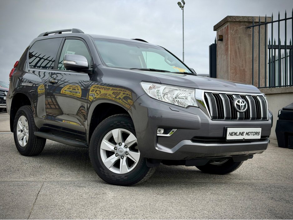 2024 Toyota Landcruiser - image 3