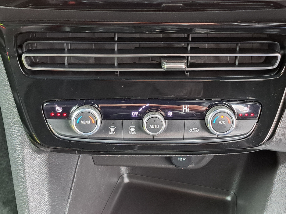 2022 Opel Mokka - image 24