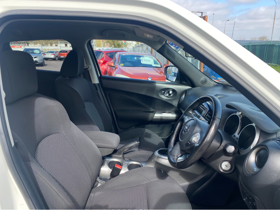 2016 Nissan Juke - image 9