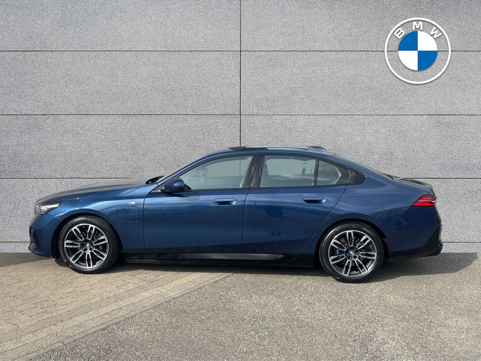 2024 BMW 5 Series - image 3