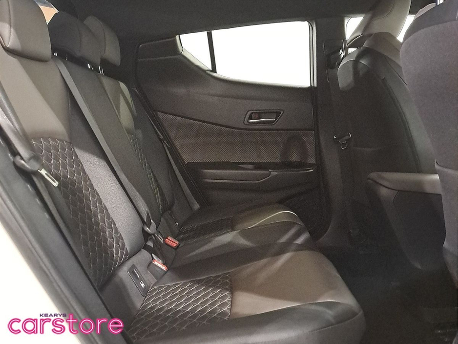 2022 Toyota C-HR 1.8 HYBRID SOL €27,880