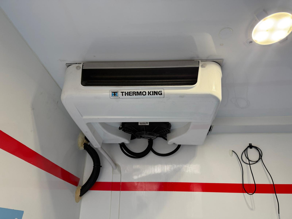 2021 Ford Transit Custom - image 6