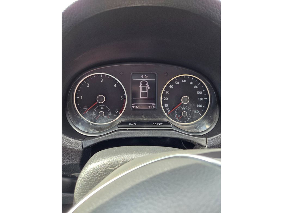 2016 Volkswagen Amarok - image 12