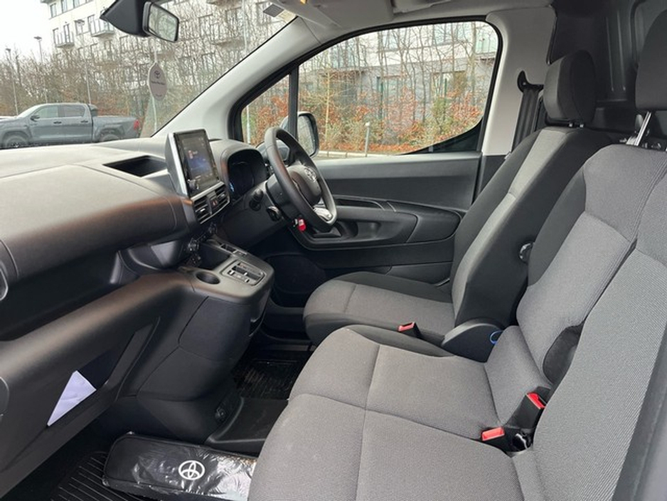 2025 Toyota Proace City PROACE CITY EV FRIDGE VAN €35,128