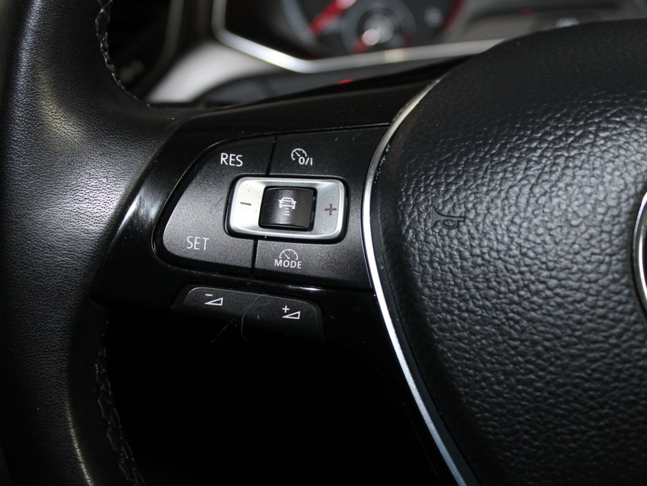 2019 Volkswagen T-Roc Design 1.6tdi M6f115hp 5DR €20,500