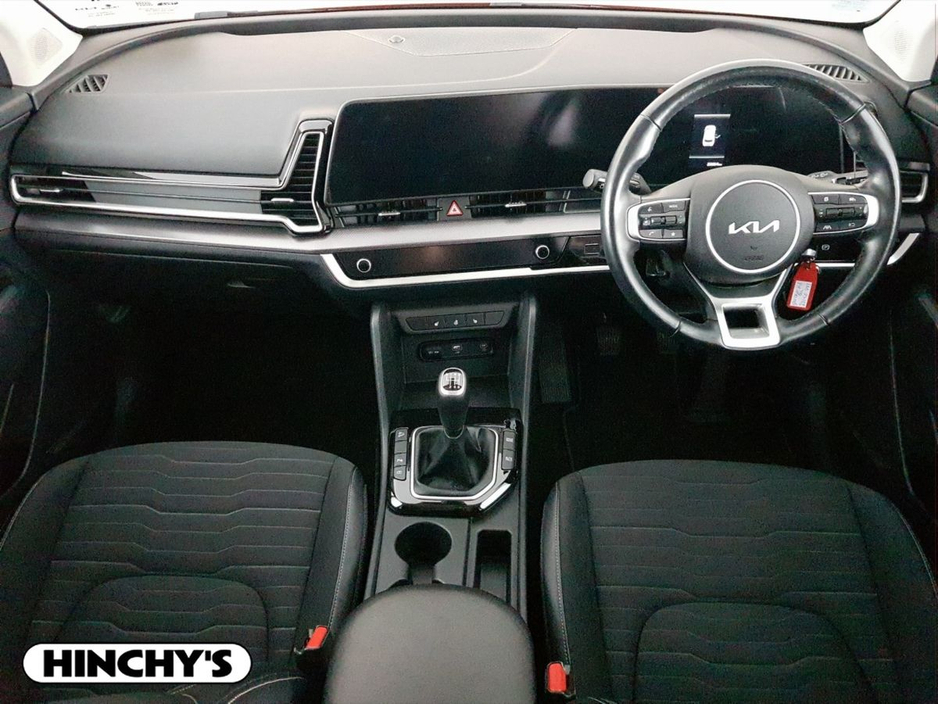 2023 Kia Sportage - image 2