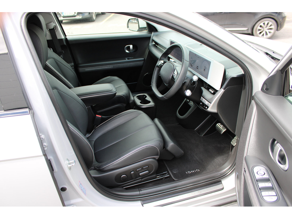 2025 Hyundai Ioniq 5 - image 11